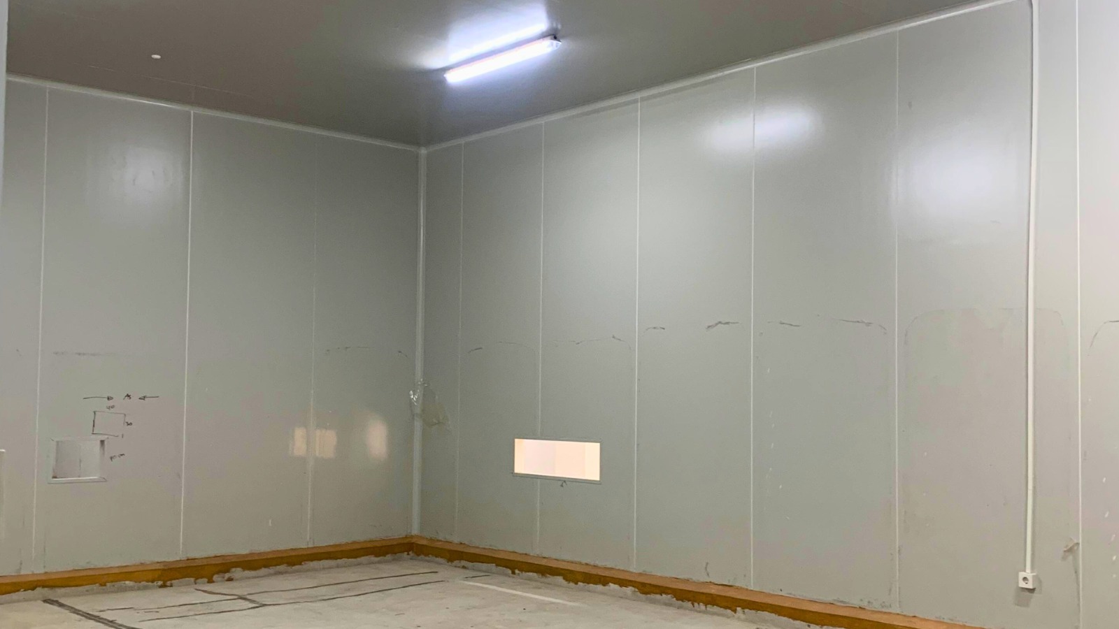 Kontraktor Sandwich Panel